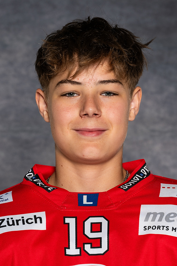 Portrait Foto von Levin Bergamin Nummer: 19