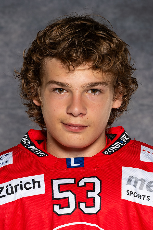 Portrait Foto von Ryan Suess Nummer: 53