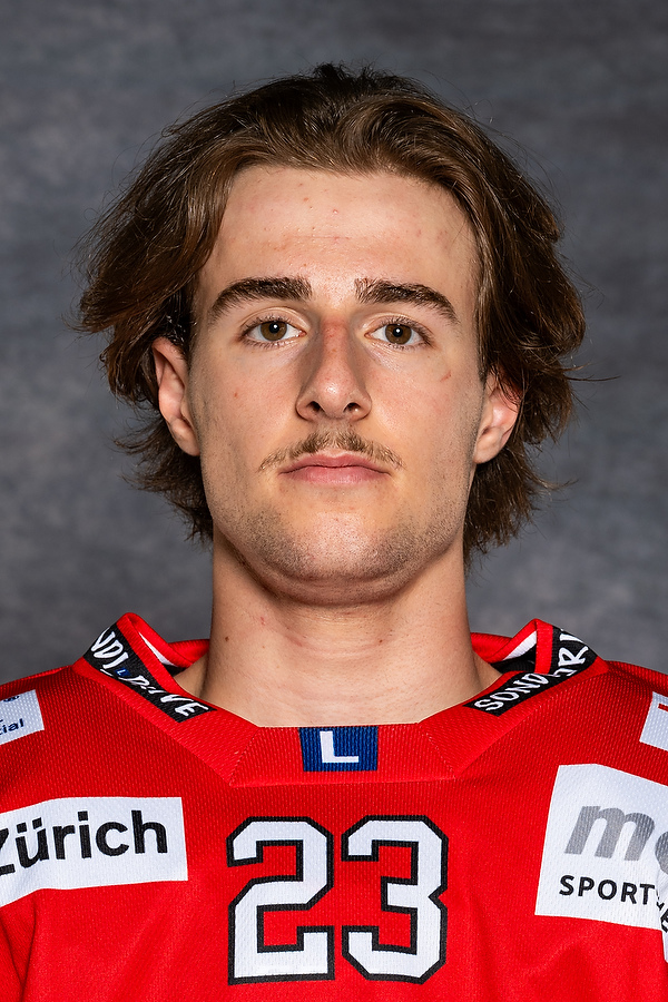 Portrait Foto von Jonas Grob Nummer: 23